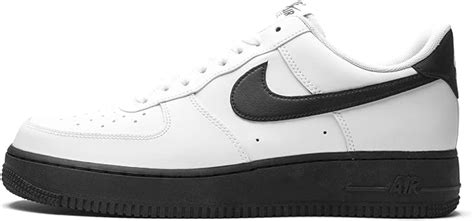 zwarte nike schoenen met witte zool|zwarte schoenen nike.